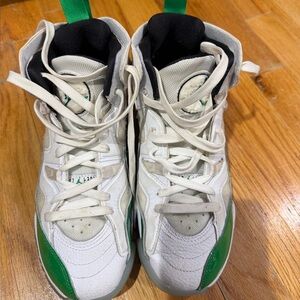 Jordan Kids Sneakers in White and Green